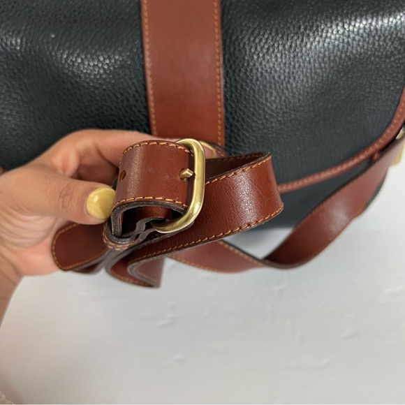 Vintage Coach 4225 Sheridan Glenwood Pebble Black & Tan Leather Bag - Picture 8 of 14